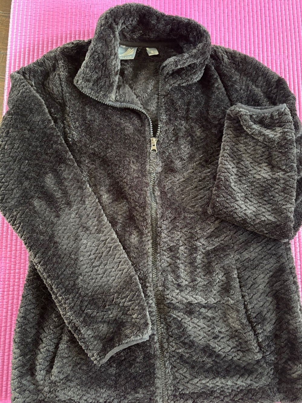 Free2B Super soft Full Zip Fleece Jacket Chevron Textured, sz S, Black